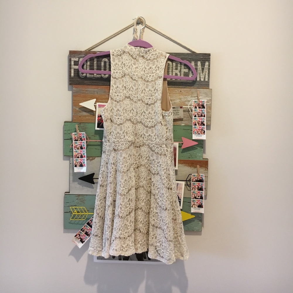 Dress - Picture 2 of 2