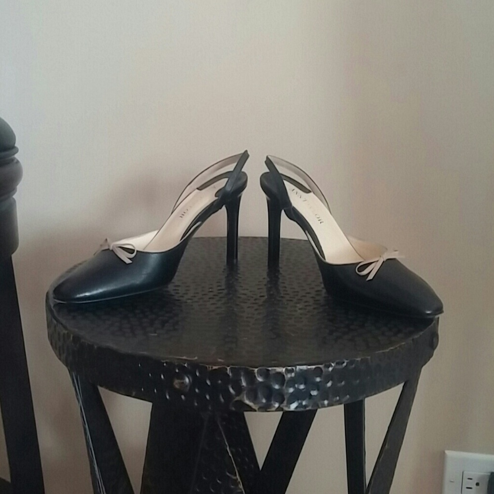 Made in Italy Ann Taylor 5.5 leather dainty heels