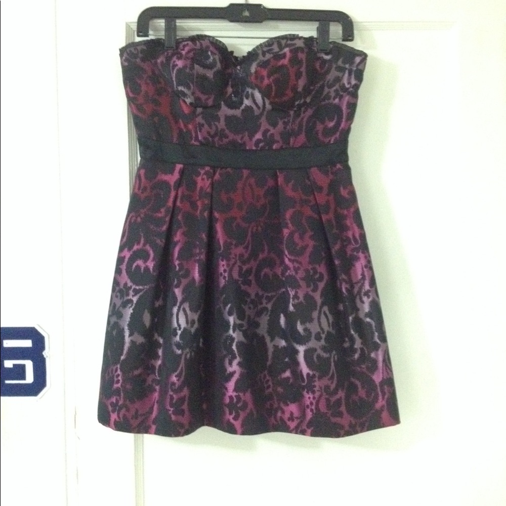 Cute printed dress!