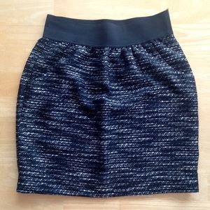 Tweed The Limited skirt with Pockets!!
