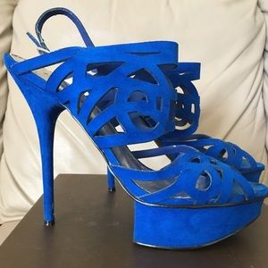 BeBe cut out platform heels