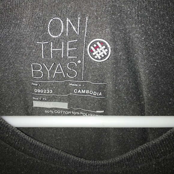 On the byas t shirt - Picture 3 of 3