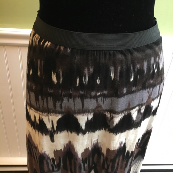 Lined Maxi Skirt. - Picture 2 of 2