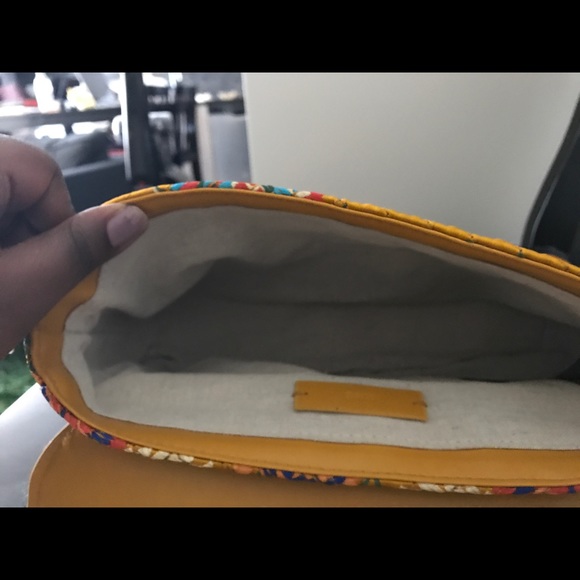 Mango sold out brocade purse⭐️ - Picture 4 of 6