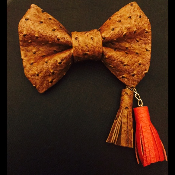 Men's Tassle bowtie - Picture 1 of 1