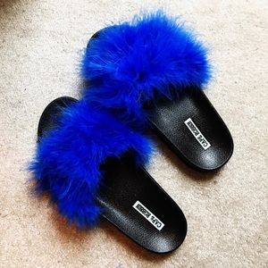 Cape Robbin Feather Slide Sandals