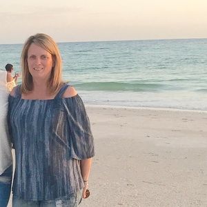 Meet your Posher, Denise