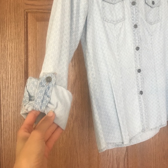 CLOSET CLOSING - Picture 4 of 6