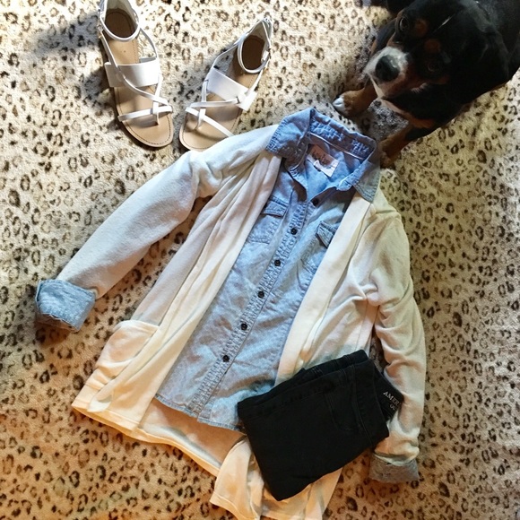 CLOSET CLOSING - Picture 2 of 6