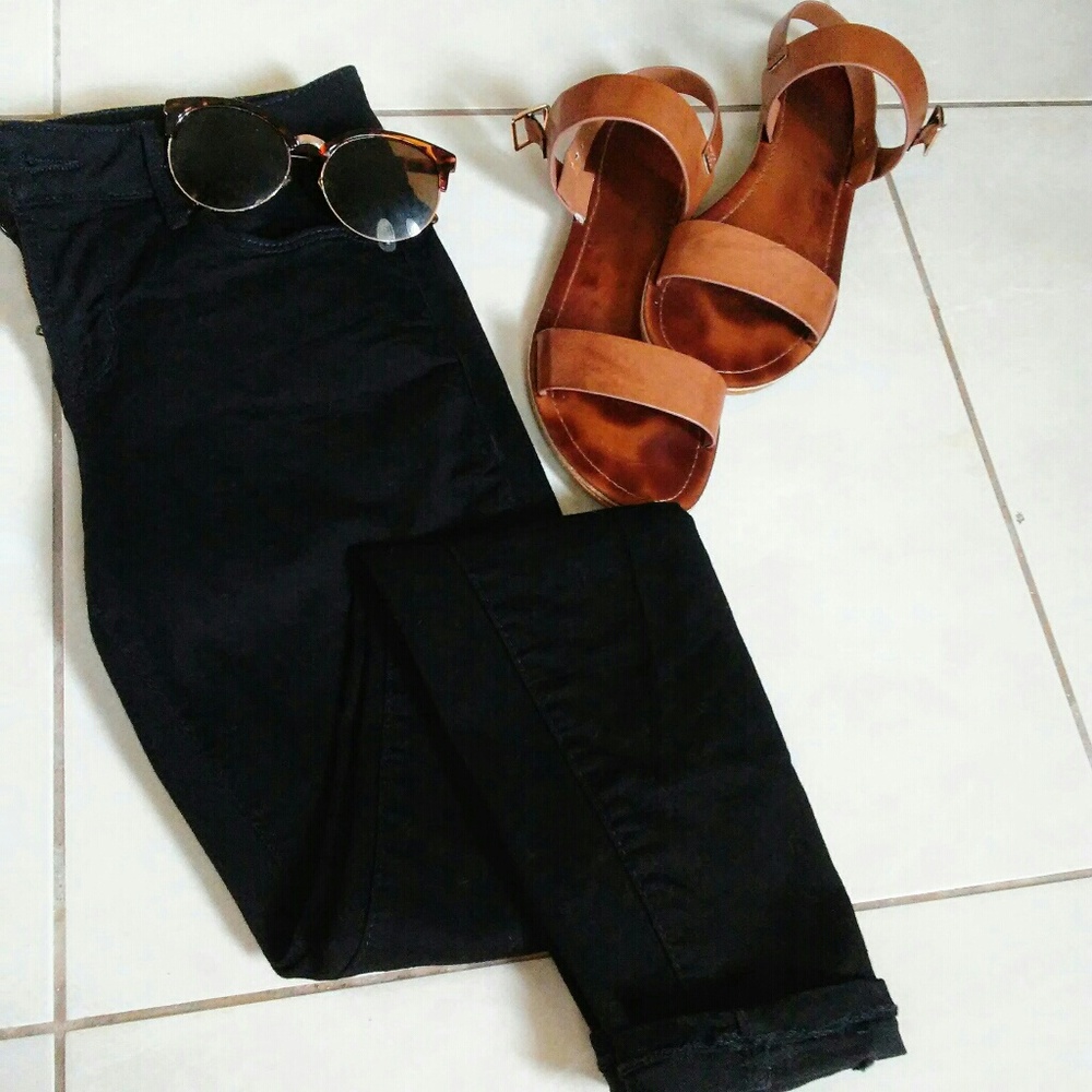 Black Old Navy Rockstar Jeans
