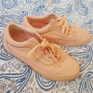 SALE 🍑 very rare 🍑 peach canvas sneakers