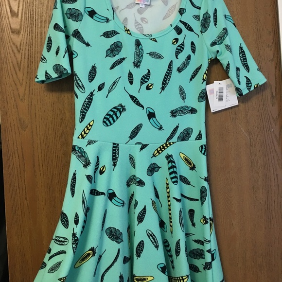 LuLaRoe - M Nicole - Picture 1 of 3