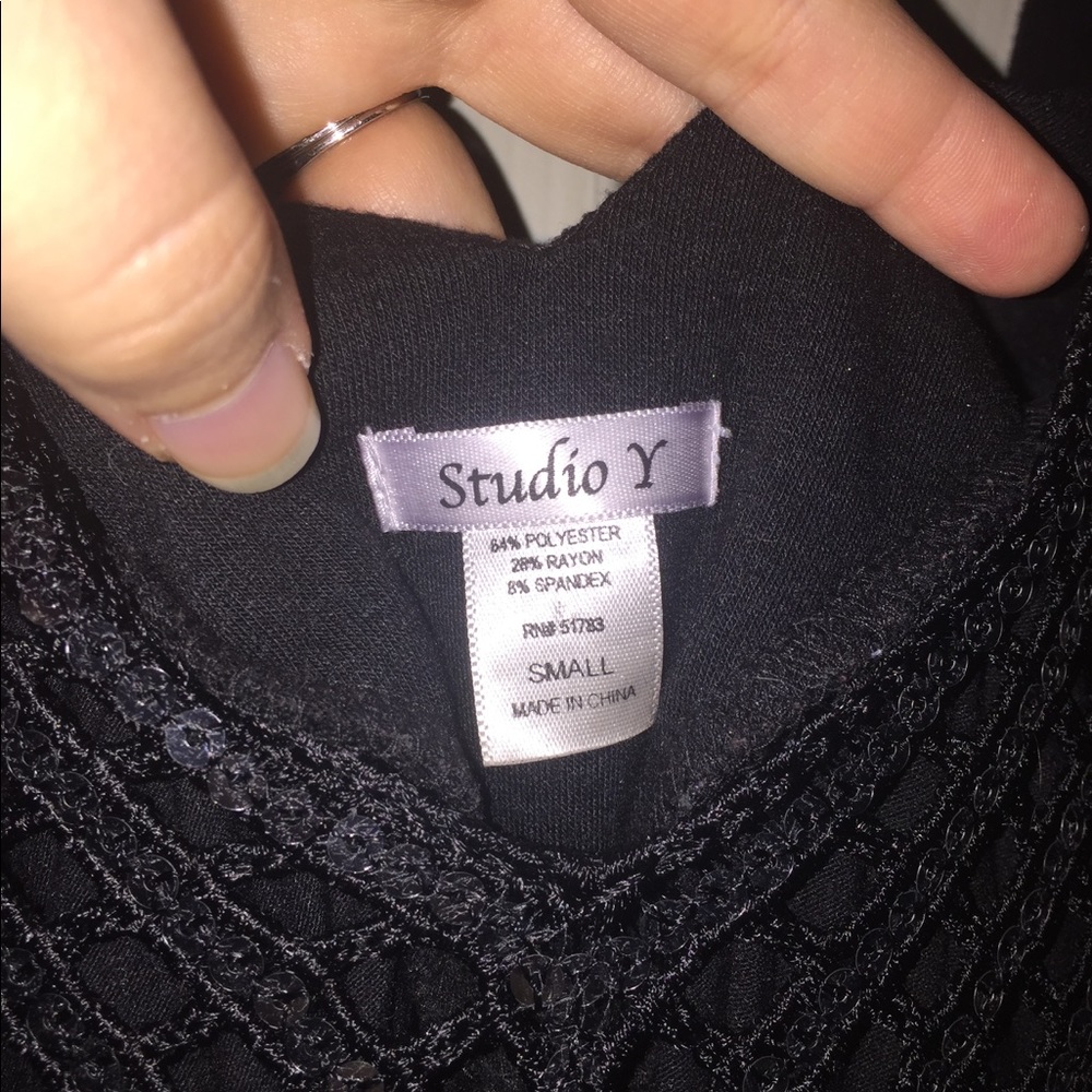 Fun sequin tee! - Picture 4 of 5