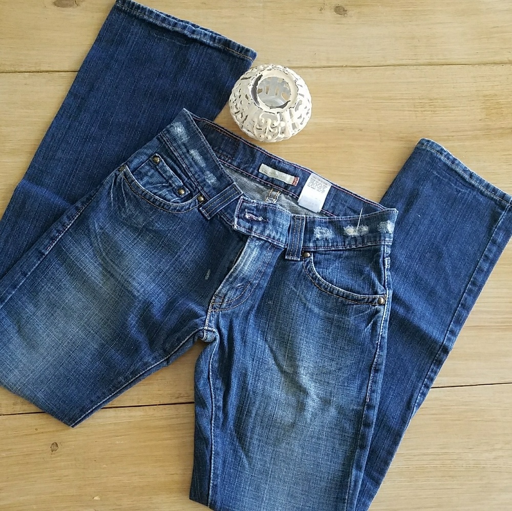 Levi jeans
