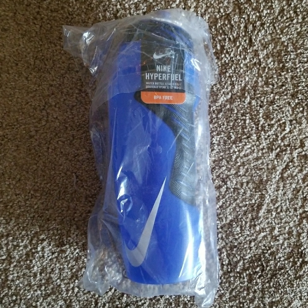 Nike water bottle