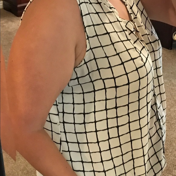 Maternity Blouse - Picture 2 of 3