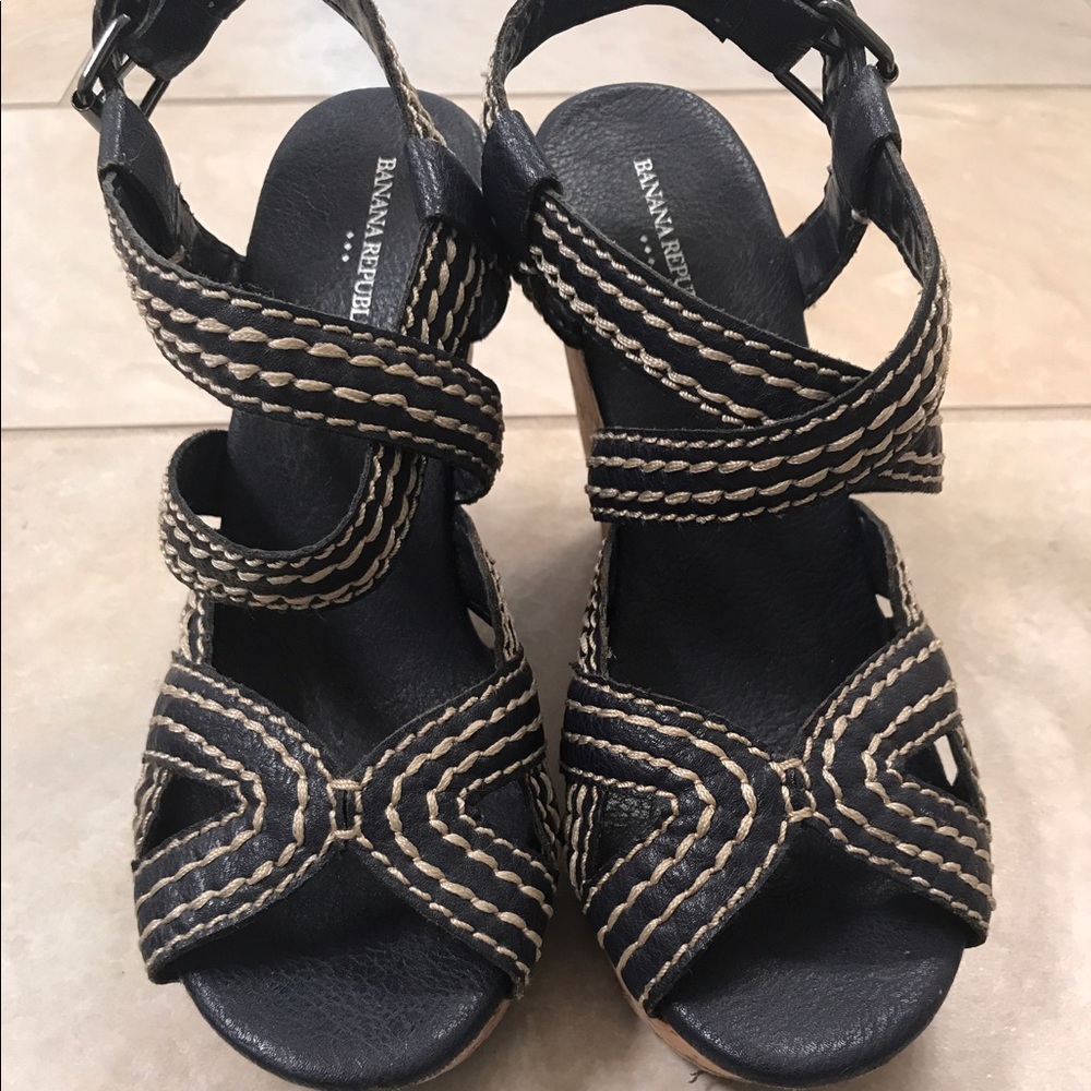 Banana Republic navy wedges 6.5