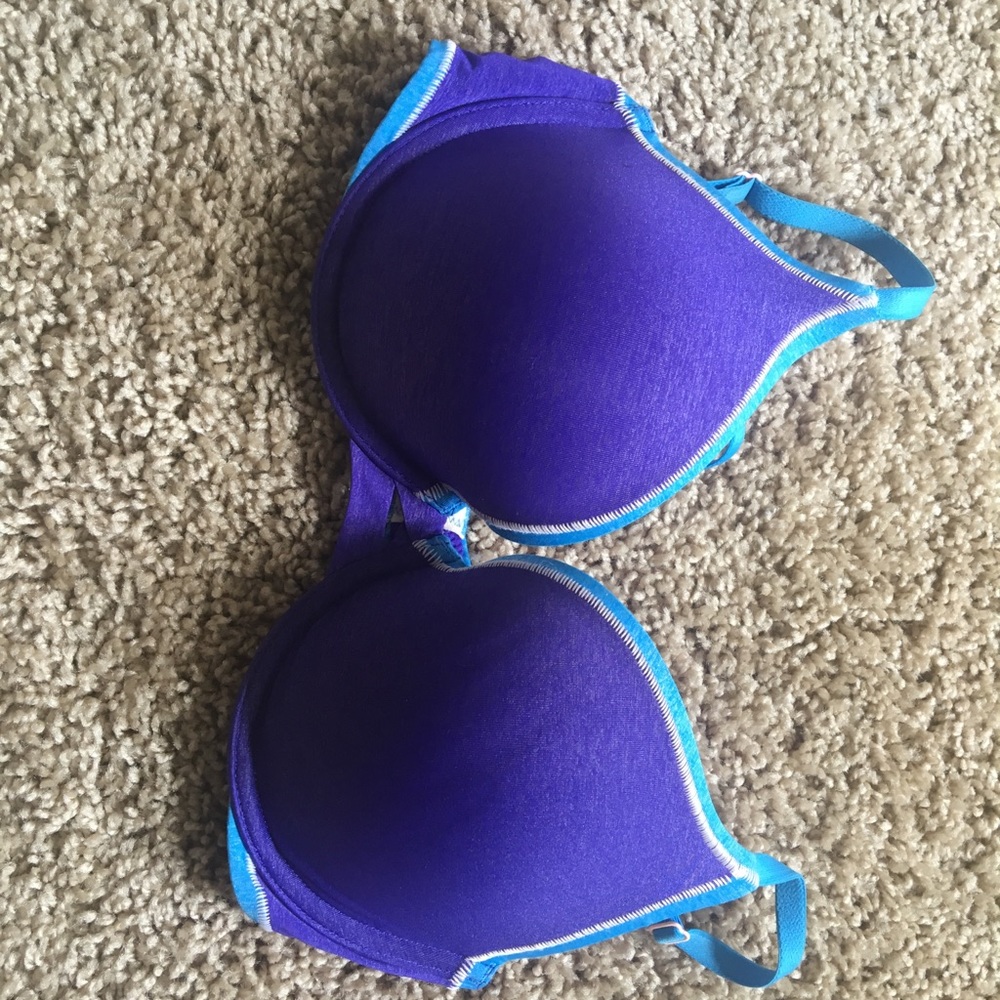 Victoria secret Bra. Size 32D