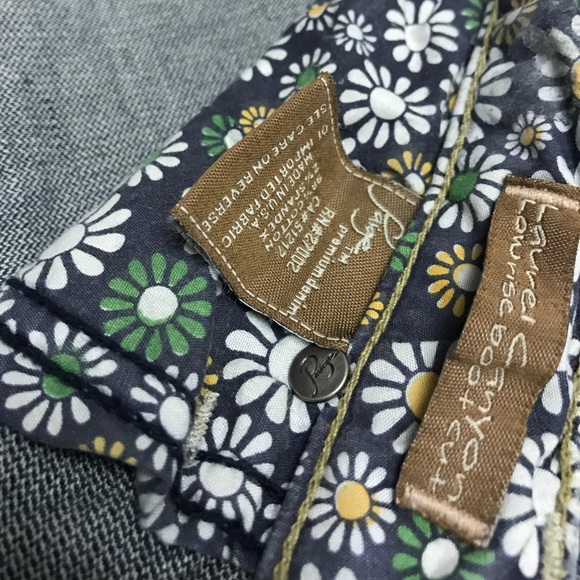 Paige size 26 Laurel Canyon boot cut - Picture 7 of 8