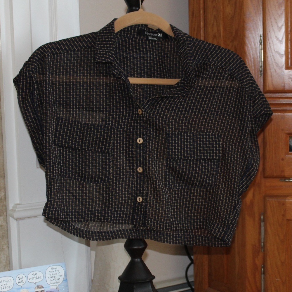 Crop top blouse!