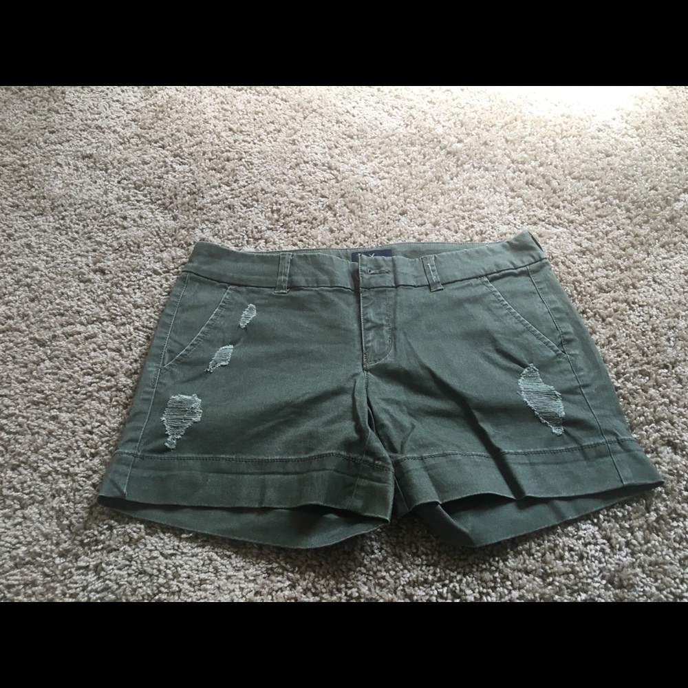 American Eagle size Six shorts