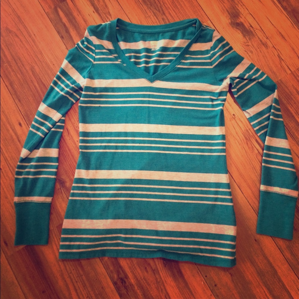 Mossimo long sleeve tee
