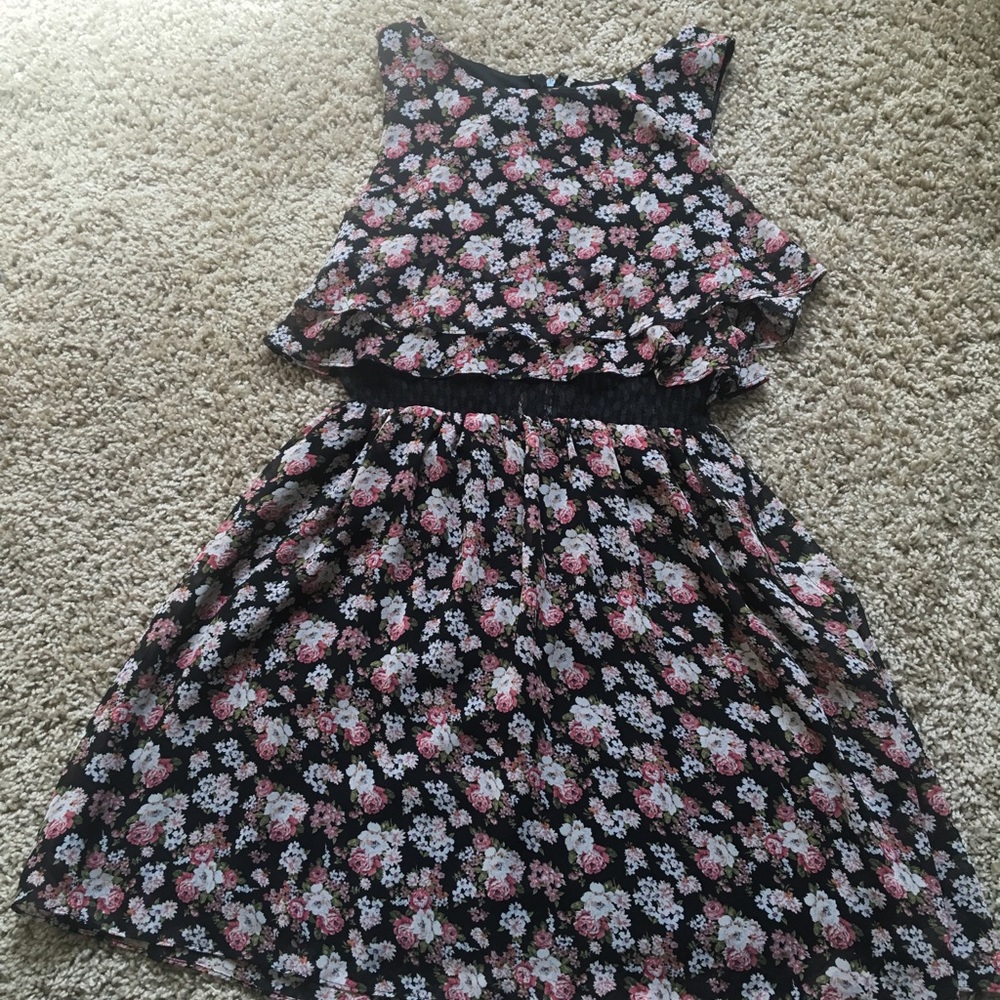 Forever 21 dress.. Size Small