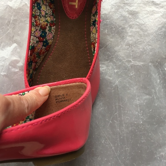 REPORT/Shoes - Picture 3 of 4