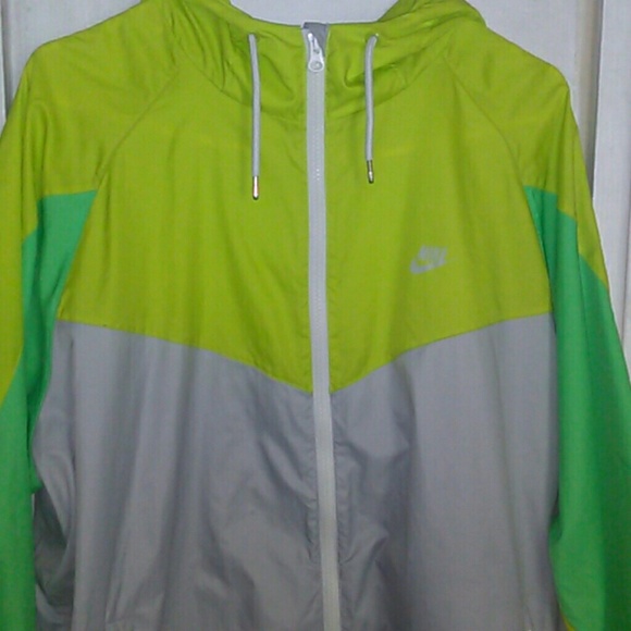 Nike windbreaker - Picture 1 of 4