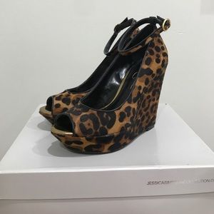 Jessica Simpson heels