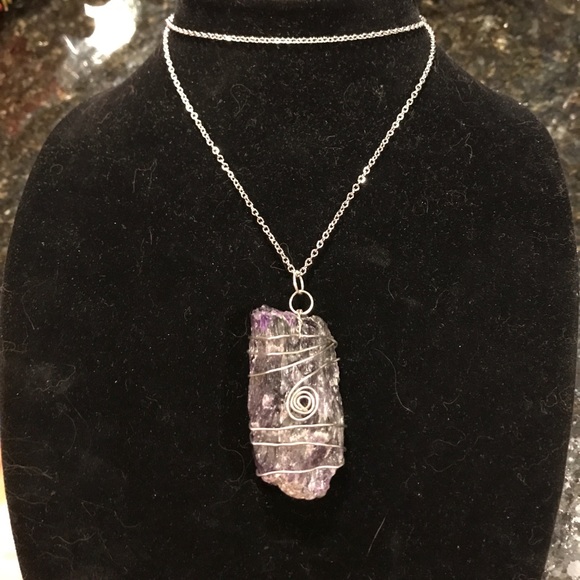 Natural raw Amethyst original stone hand wrapped - Picture 1 of 8