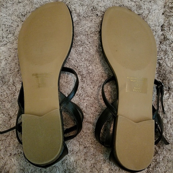 Sandles - Picture 3 of 3