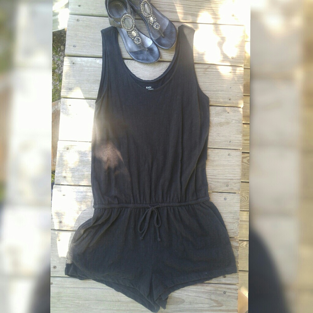 Gap romper sz Med Black