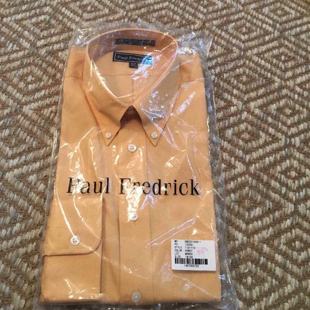 Men's long sleeve dress shirt