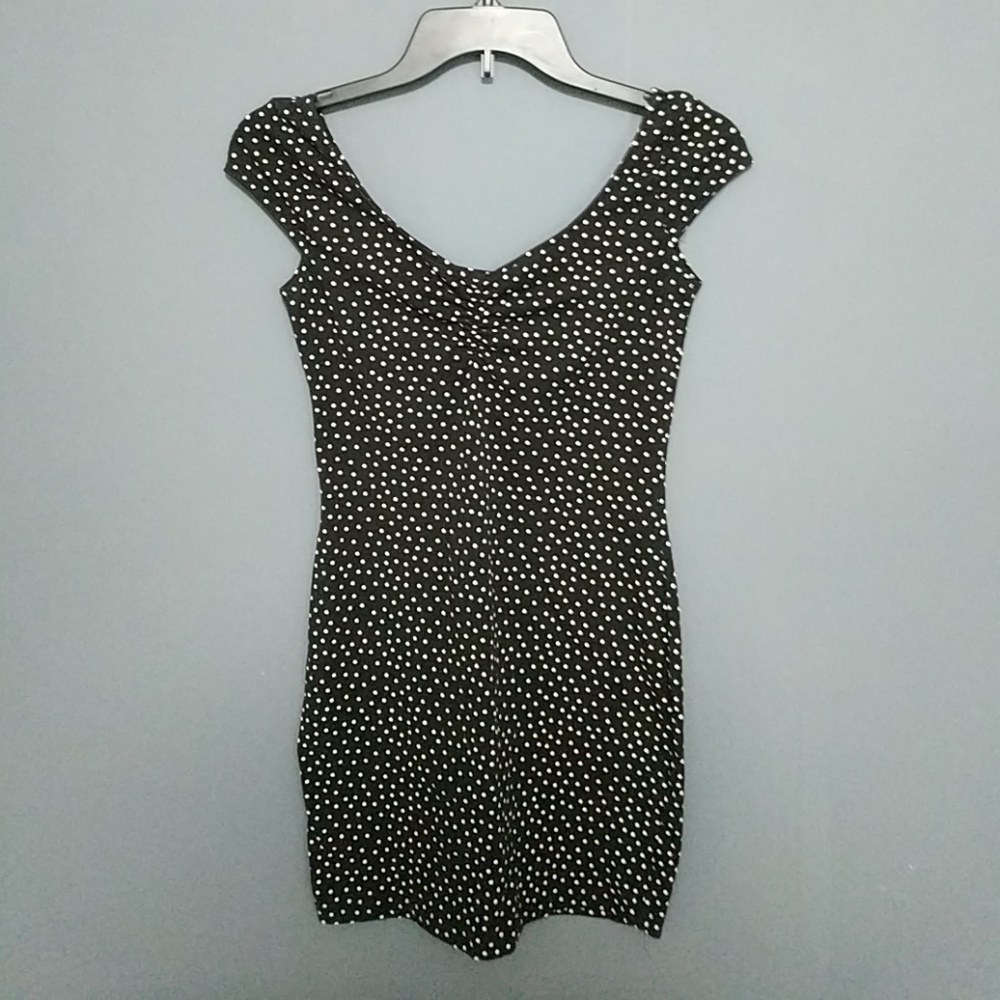 🌟🌟H&M Body Con Polka Dot  Dress