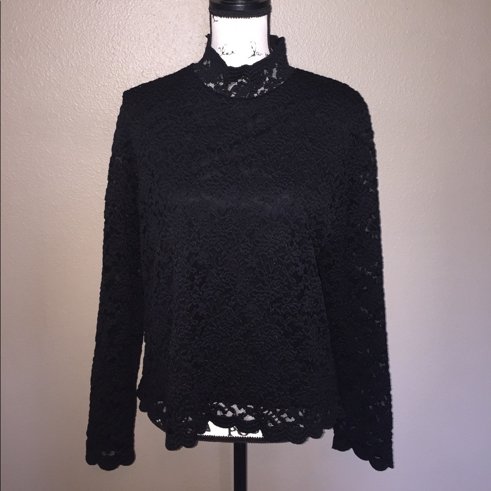 Cold water creek black lined pullover size large