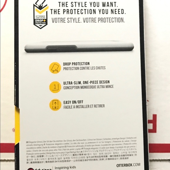 iPhone 7 otterbox case - Picture 6 of 6