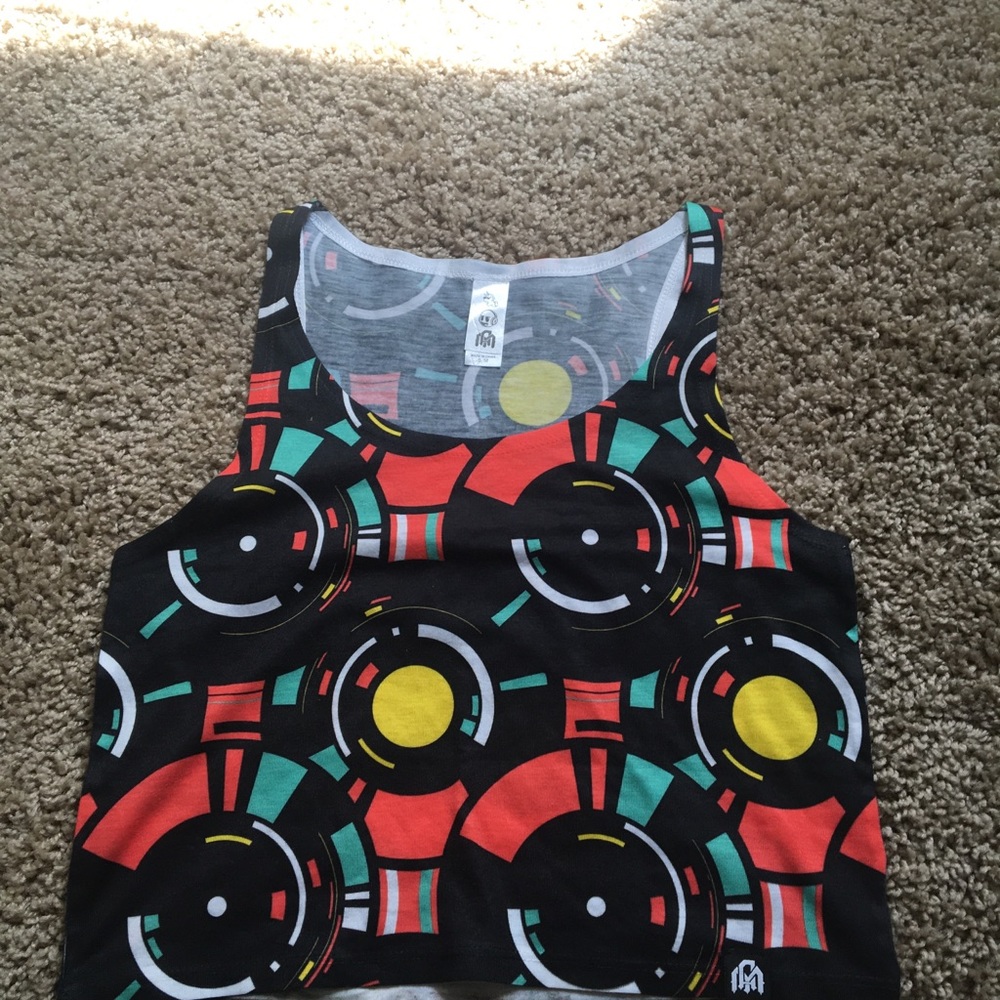 Cute crop top. Size Small