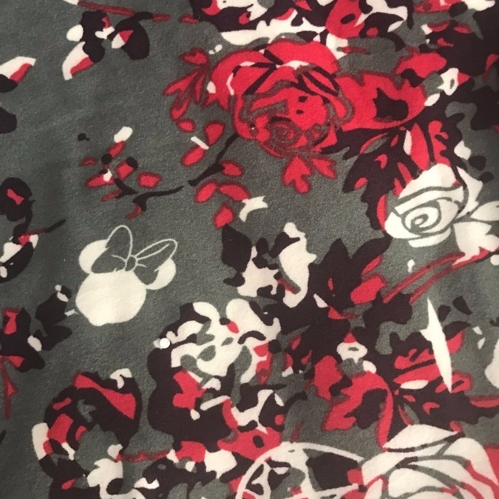 Disney OS Lularoe Leggings- Roses