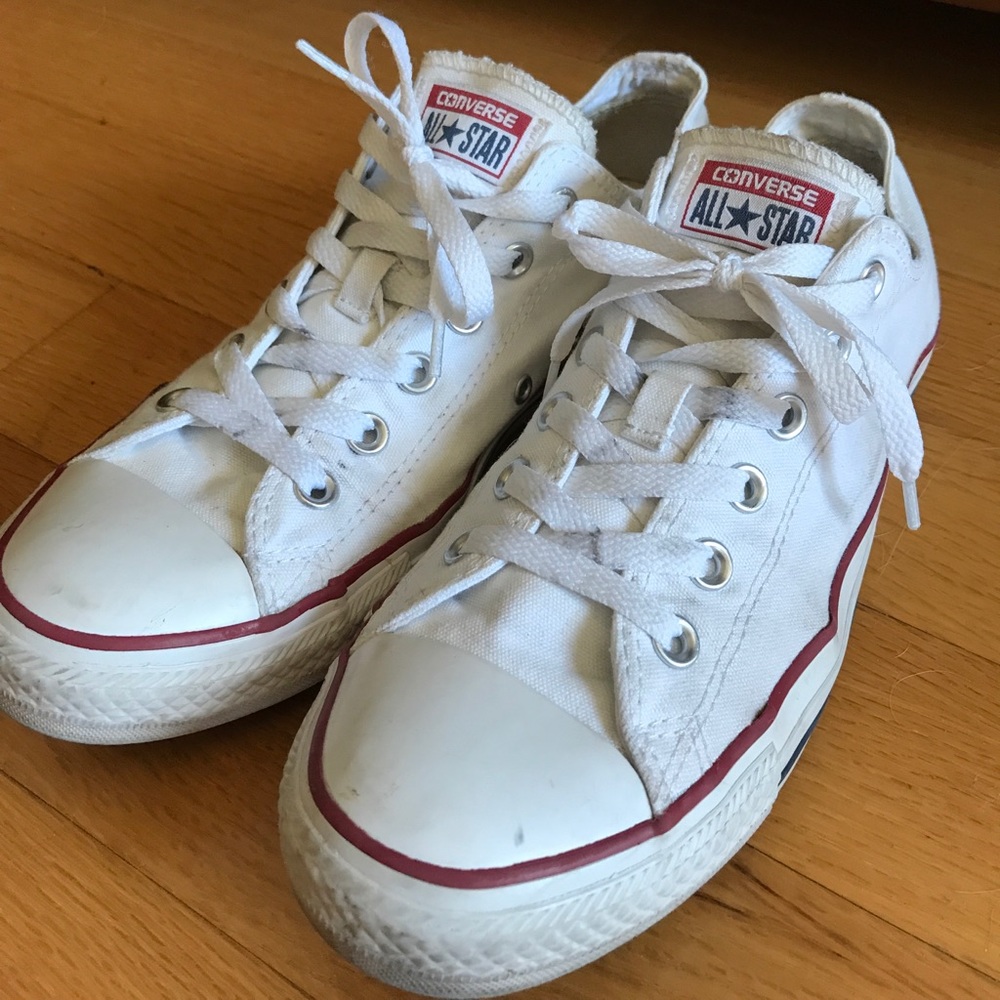 Classic all star converse low tops
