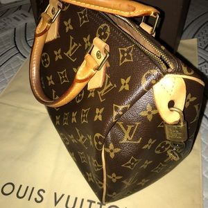 Louis Vuitton speedy 25