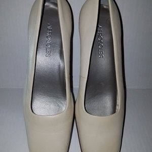 AeroSoles [Bone] Soft Leather Upper Pumps