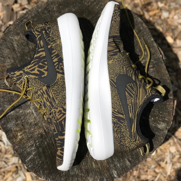 NWT Nike ID Roshe Two Breath, size 11 M. AUTHENTIC - Picture 5 of 6