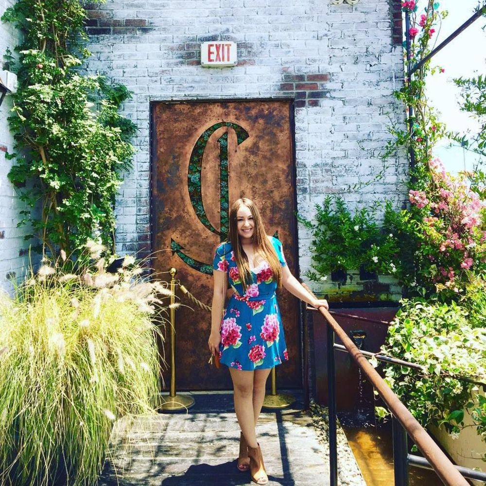 Meet your Posher, Jessica