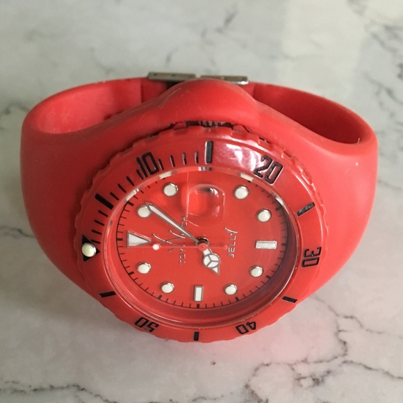 ToyWatch - Picture 3 of 7