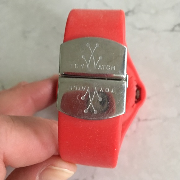 ToyWatch - Picture 4 of 7