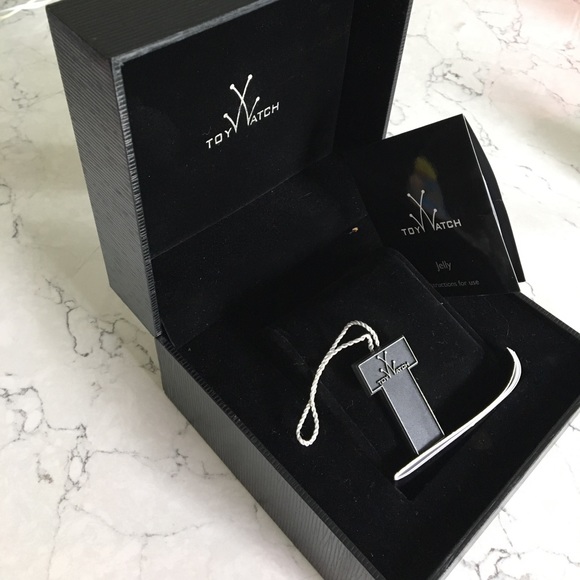 ToyWatch - Picture 7 of 7