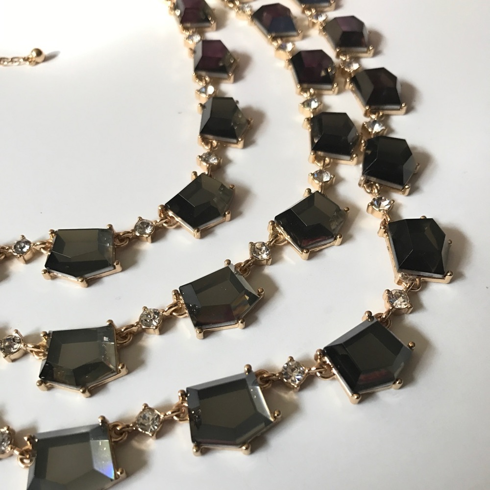 Sale Charming C. gold chain&gray pentagon necklace - Picture 4 of 7
