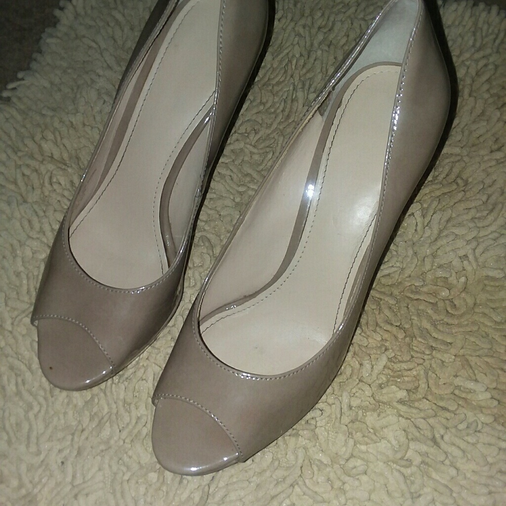 Enzo Angiolini /tan peep toe pumps - Picture 3 of 4
