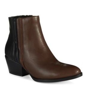 Kenneth Cole Leather Ankle Boots
